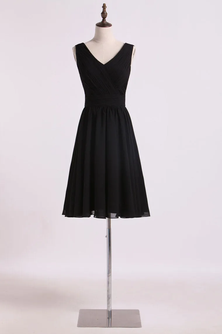 2024 Bridesmaid Dresses A Line V Neck Chiffon Knee Length