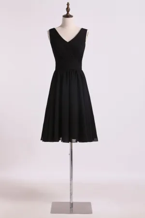 2024 Bridesmaid Dresses A Line V Neck Chiffon Knee Length
