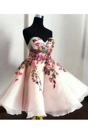 2024 Homecoming Dresses Sweetheart A Line With Applique And Beading