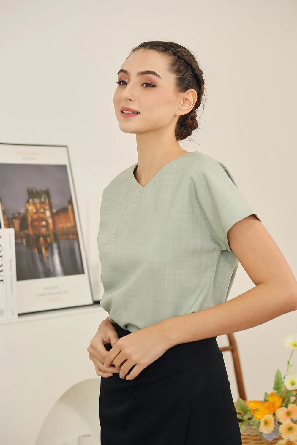 Danna V-Neck Relaxed Blouse in Sage Texture