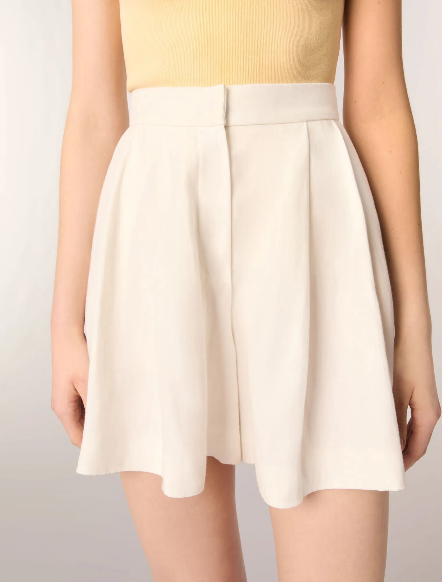 Flowing shorts