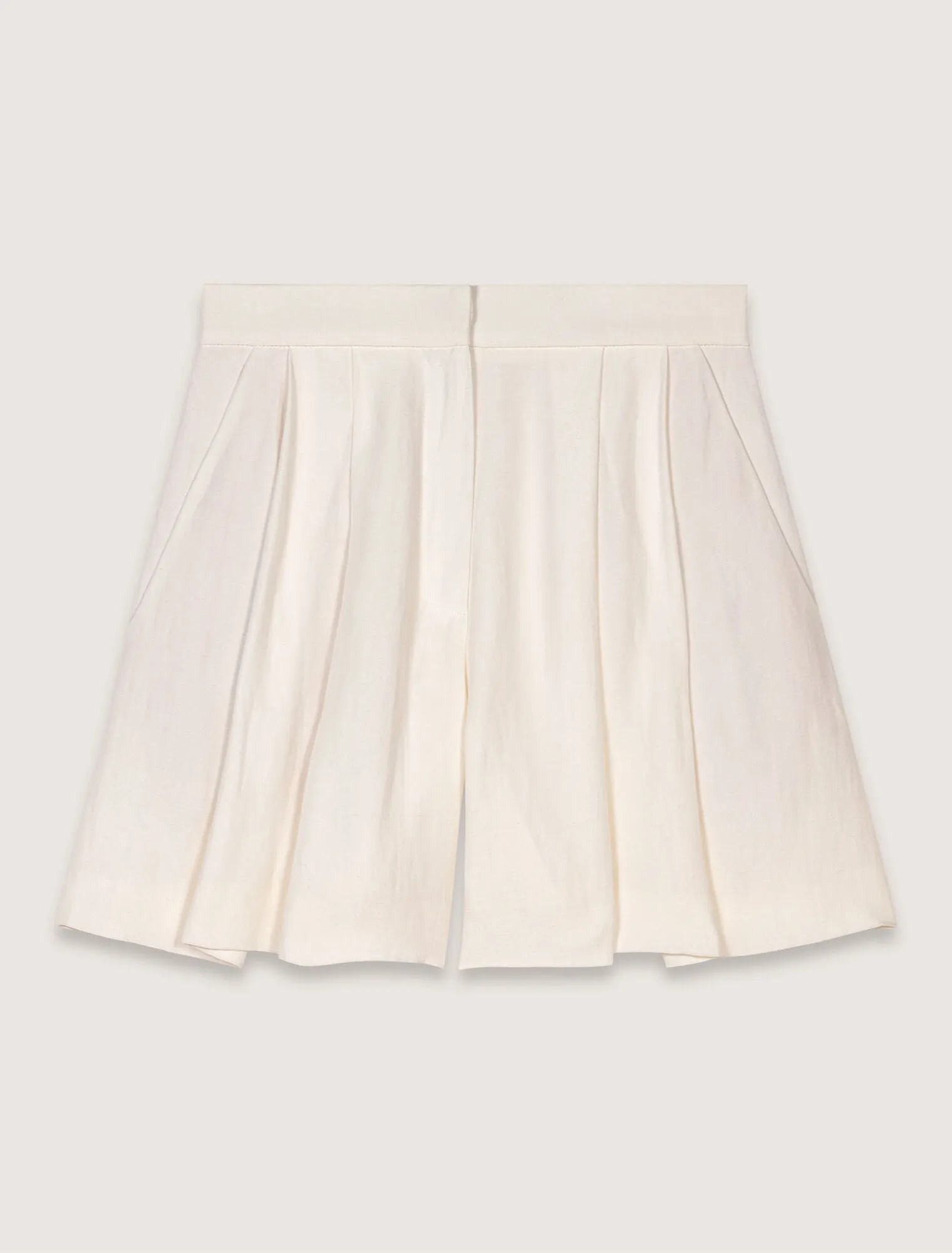 Flowing shorts
